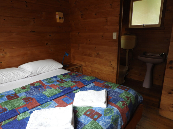 Bedroom 3, Somerset Caravan Park, Waratah/Wynyard - Pt A