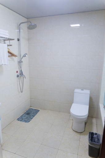 Bathroom 4, Emeishan Hongzhao Hotel, Leshan