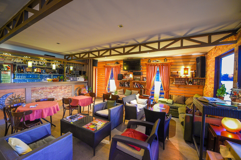 Food & Drinks 5, San Art Floating Hostel&Apartments, Belgrade