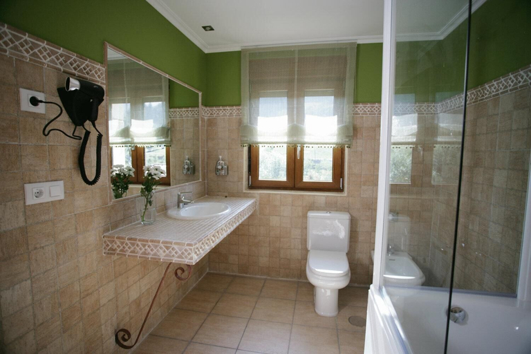 Bathroom 4, Posada El Corcal De Liébana, Cantabria