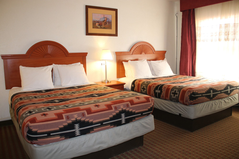 Bedroom 3, The Classic Desert Aire Hotel, Otero
