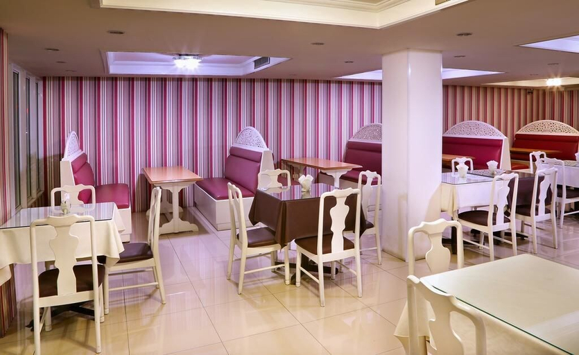Food & Drinks 5, Highway Hotel, Muang Chiang Mai