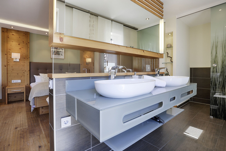 Bathroom 5, Landhotel Schwab, Kitzingen