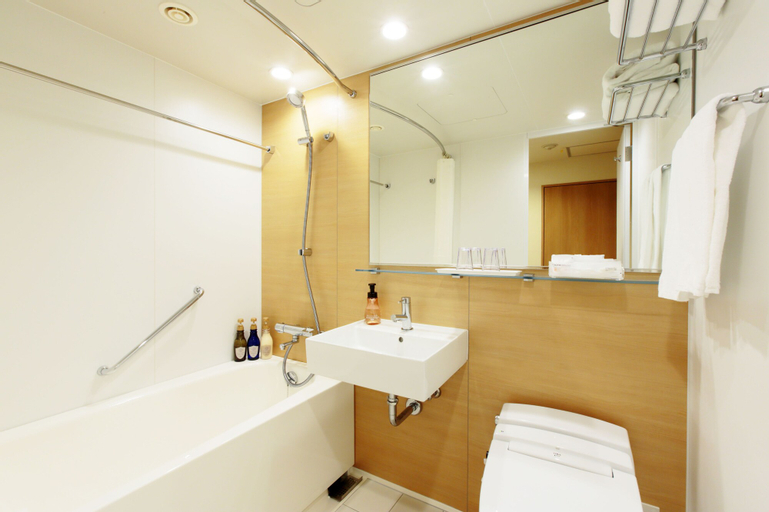 Bedroom 5, Art Hotel Ishigakijima, Ishigaki