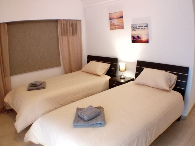 Bedroom 2, 3 Bed Apartment on the Beach