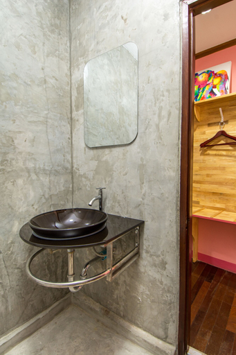 Bathroom 3, Central Guesthouse, Muang Chiang Mai