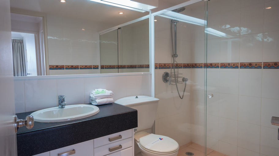 Bedroom 5, Norfolk Luxury Beachfront Apartments, Gold Coast