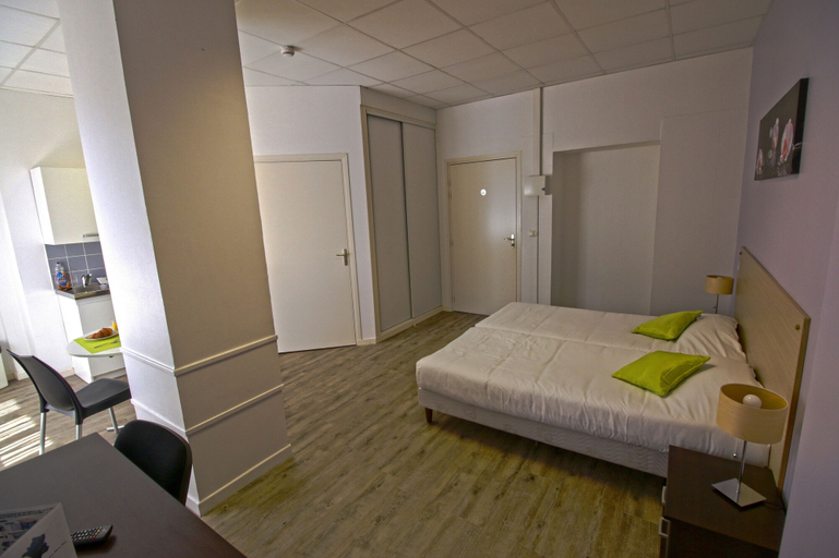 Bedroom 4, KOSY Appart’Hôtels – Le Cours Moreau, Saône-et-Loire