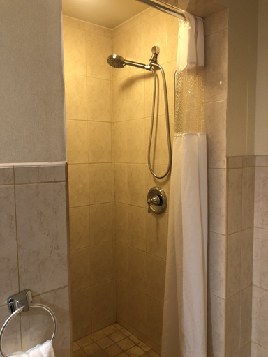 Bathroom 5, Mikado Hotel - Universal Studios/Burbank, Los Angeles
