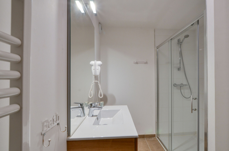 Bathroom 3, Evancy Etoile des Dunes, Nord