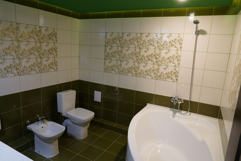 Bathroom 3, Makhall Hotel, Samara
