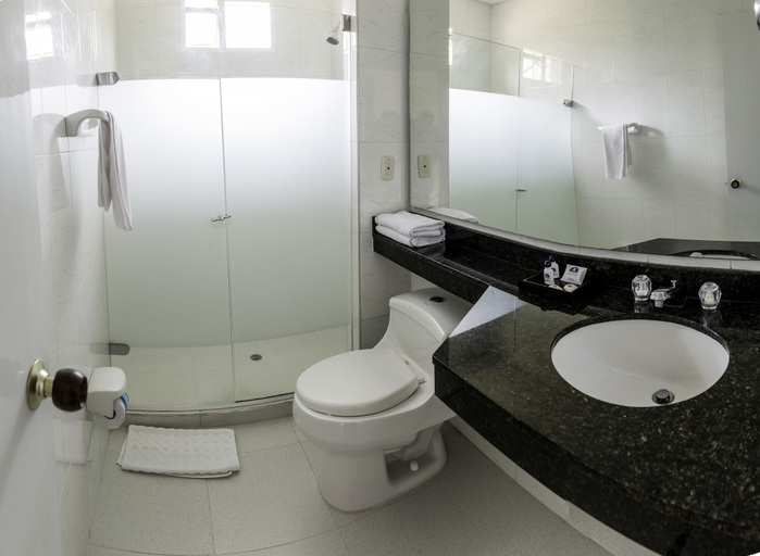 Bathroom 4, Hotel San Martin, Cartagena de Indias