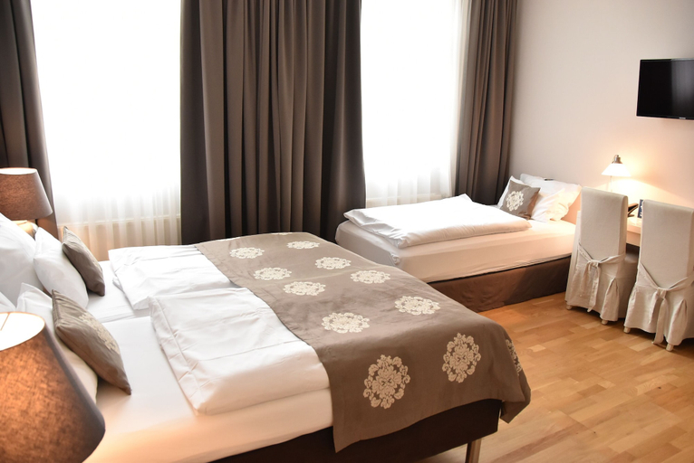 Bedroom 4, Gutshof Havelland, Havelland