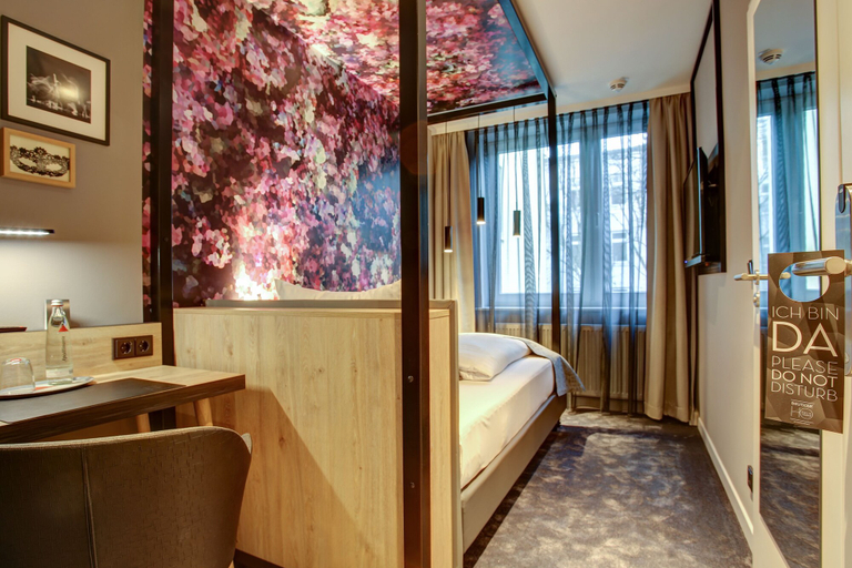 Bedroom 3, Vienna House Easy by Wyndham Hamburg, Hamburg