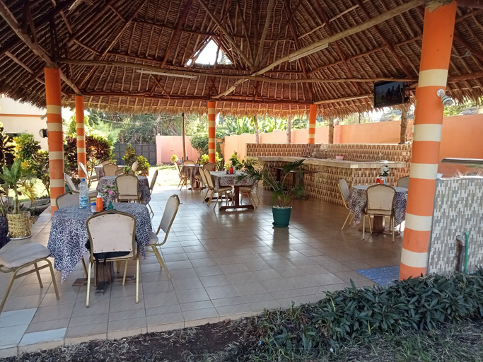 Food & Drinks 4, MODERN SOUTH HOTEL, Msambweni