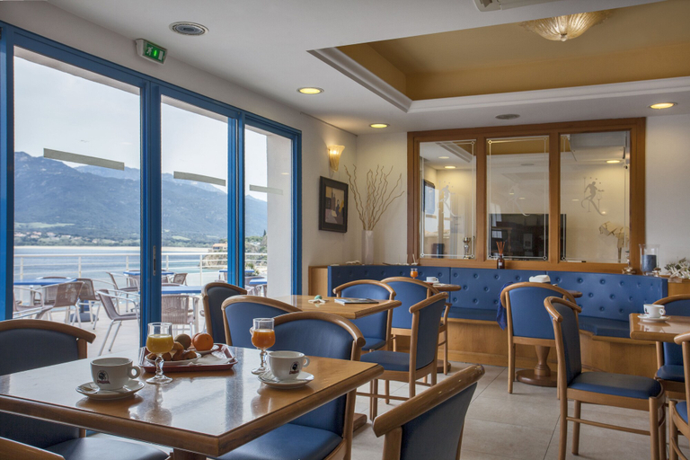 Food & Drinks 5, Hôtel Le Neptune, Corse-du-Sud