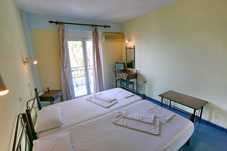 Bedroom 4, Pebble Beach Hotel, North Aegean