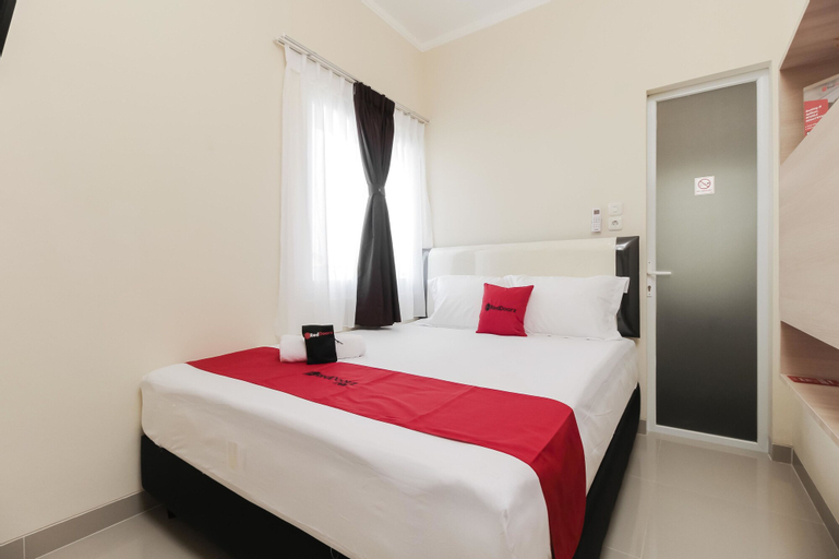 Bedroom 27