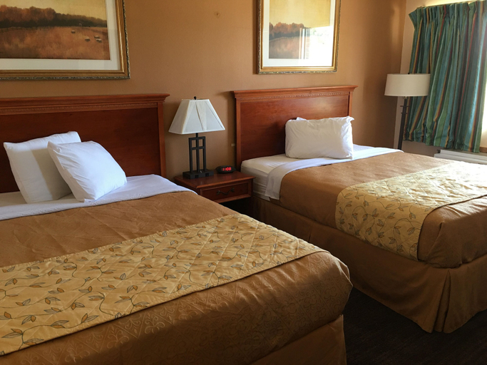 Bedroom 3, Rodeway Inn Sergeant Bluff - Sioux City, Woodbury