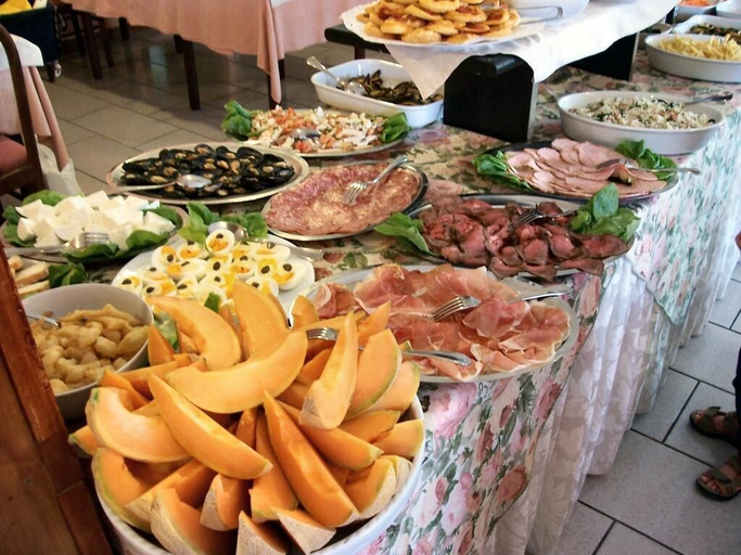 Food & Drinks 5, Hotel Vecchia Rimini, Ferrara