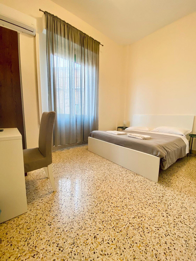 Bedroom 2, Mamamia City, Palermo