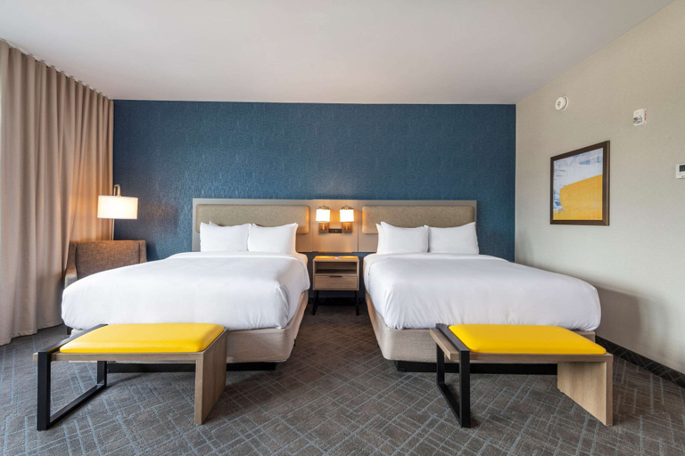 Bedroom 3, Comfort Inn and Suites, Frontenac