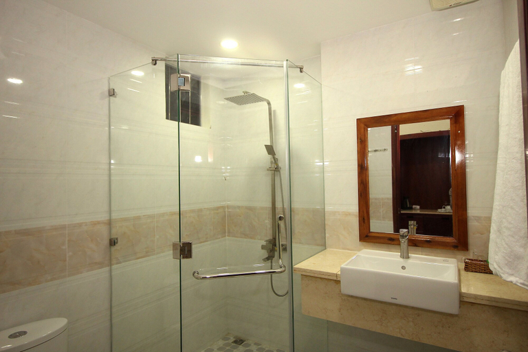 Bathroom 3, Ocean Place Mui Ne Resort, Phan Thiết