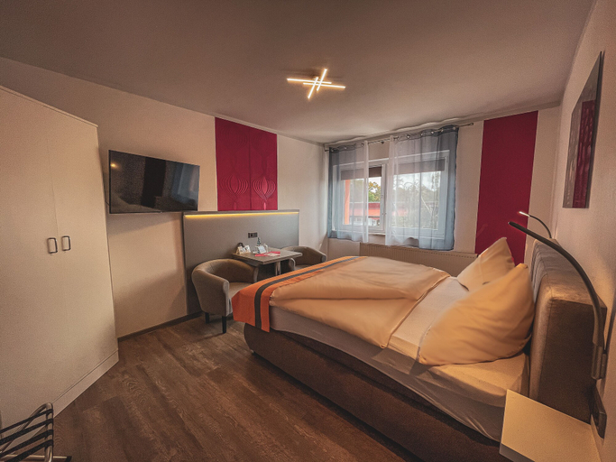Bedroom 4, Restaurant & Pension Rüssel - Pub, Mansfeld-Südharz