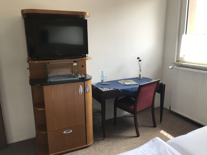 Bedroom 3, Hotel und Restaurant Alte Wache, Helmstedt