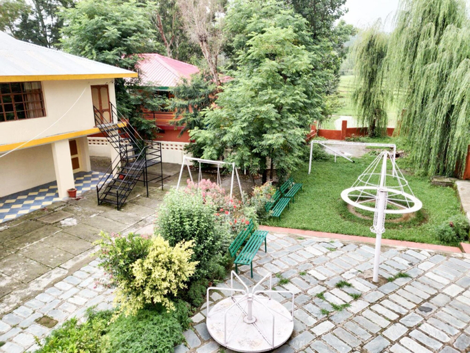 Others 4, Pops Hotel & Restaurant, Kangra