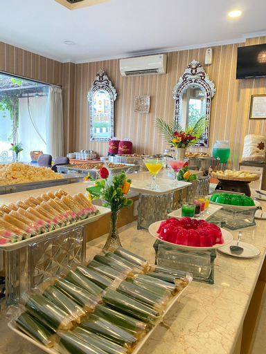 Food & Drinks 4, The Amrani Syariah Hotel, Solo