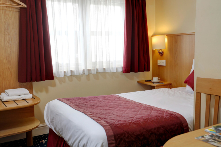 Bedroom 2, Best Western London Highbury, London