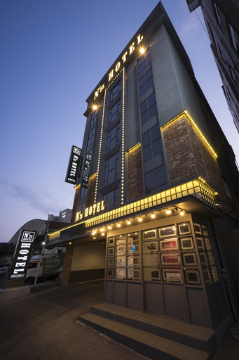 No. 25 Hotel, Suyeong