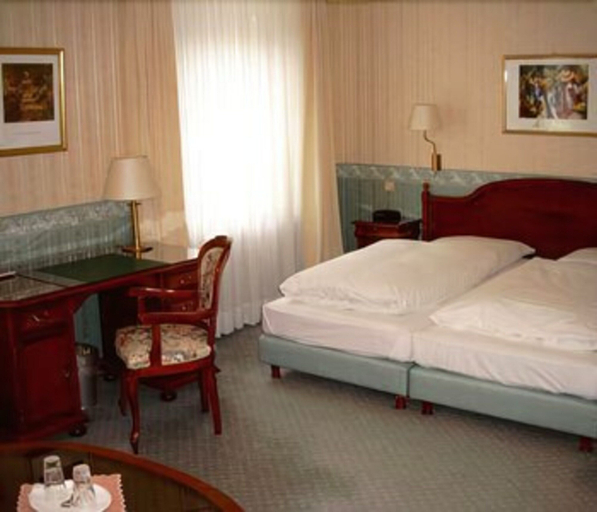 Bedroom 3, Wald-Hotel, Rhein-Sieg-Kreis