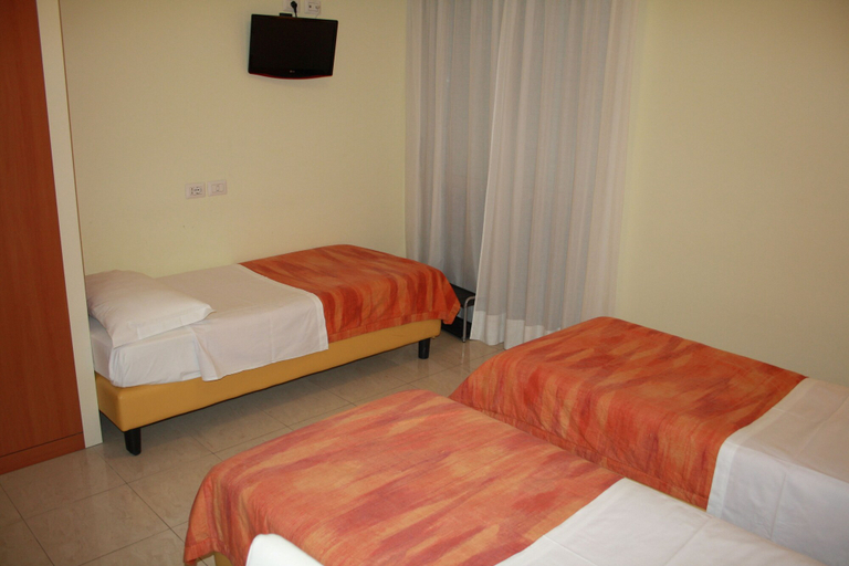 Bedroom 4, Hotel GF, Milano