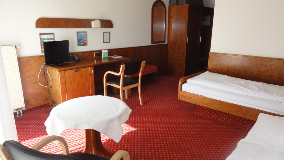 Bedroom 4, Hotel Post Viernheim UG, Bergstraße