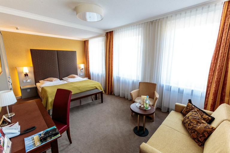 Bedroom 2, Parkhotel Gueldene Berge, Burgenlandkreis
