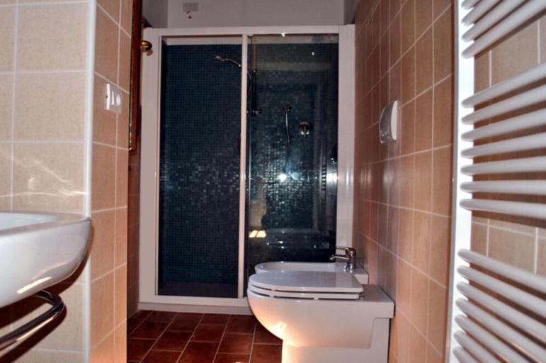 Bathroom 3, Agriturismo I Getsemani, Perugia
