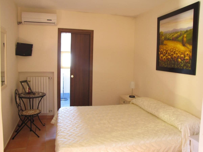 Bedroom 3, B&B Moscani, Salerno