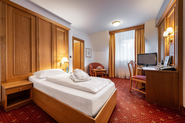 Bedroom 3, Vila Vita Burghotel Dinklage, Vechta