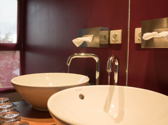 Bathroom 5, Le Clos du Gusquel, Morbihan