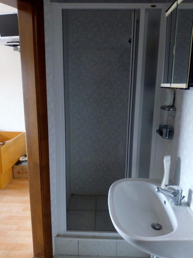 Bathroom 3, Monika apartman, Dunajská Streda