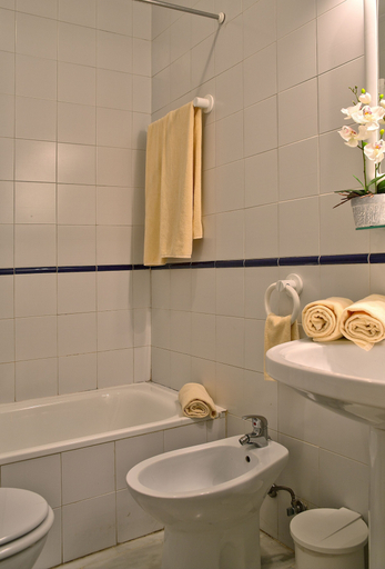 Bathroom 3, Interpass Golf Playa Country Club, Huelva