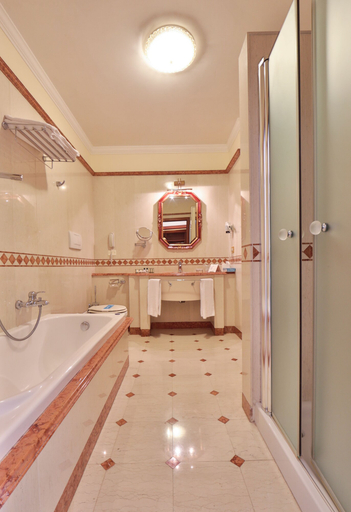 Bathroom 5, Hotel Terme Imperial, Padua
