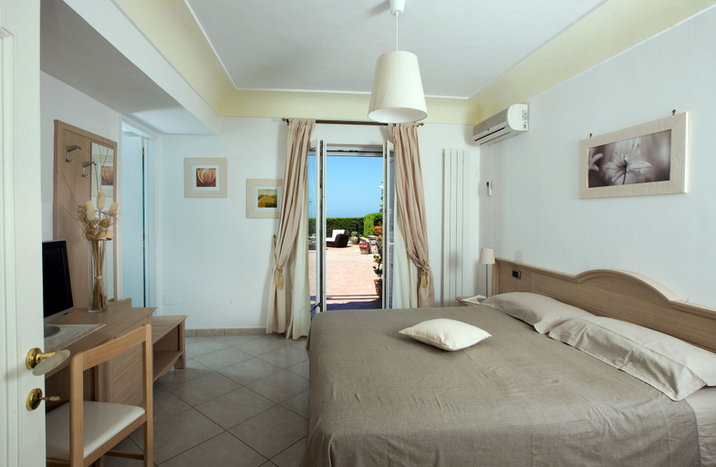 Bedroom 4, B&B Il Tramonto, Napoli