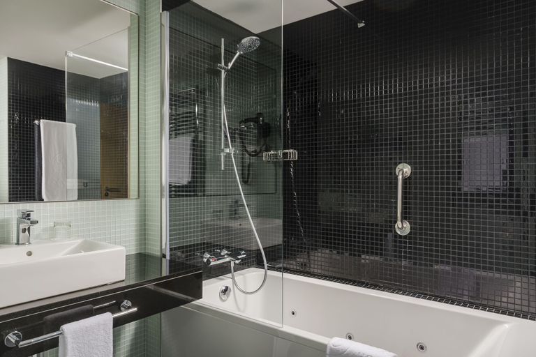 Bathroom 4, Dorma Plaza Catalunya, Barcelona