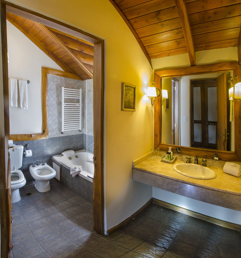 Bathroom 4, Nido del Condor Hotel & Spa, Bariloche