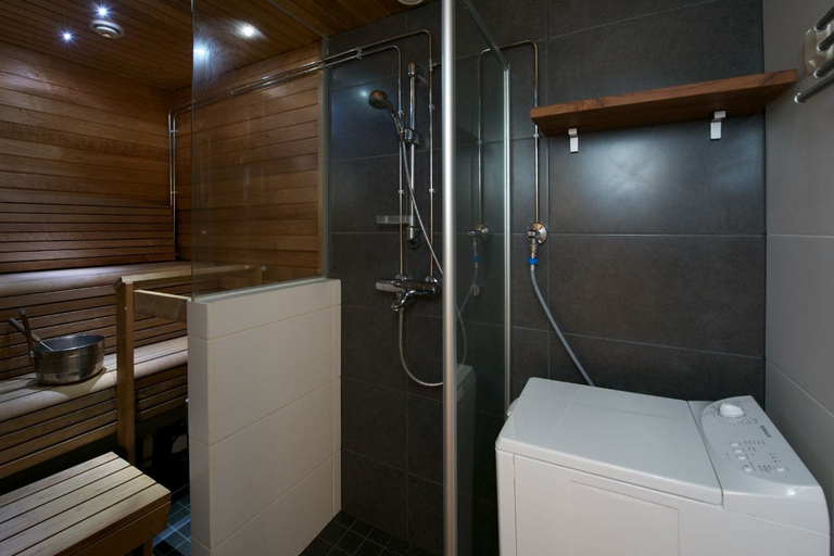 Bathroom 4, Hippu, Northern Ostrobothnia