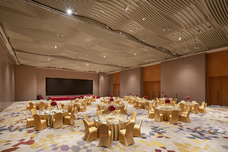 Business Facilities