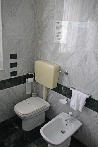 Bathroom 4, Villa Leon D'Oro, Venezia